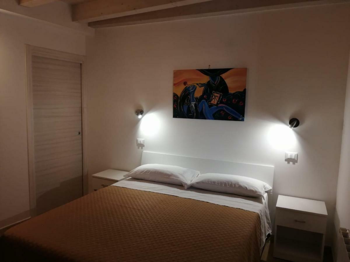 Opera Boutique Rooms มอนเรอาเล ภายนอก รูปภาพ