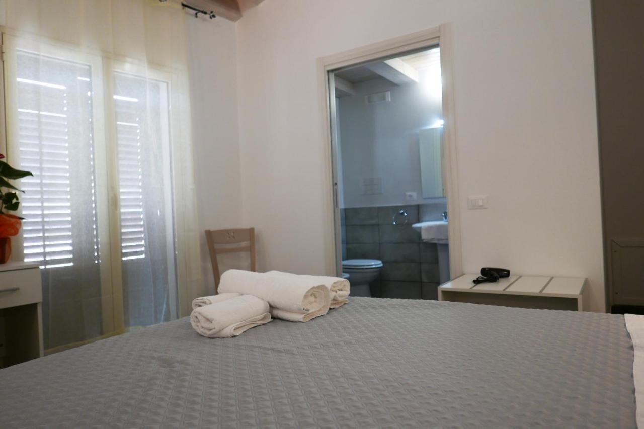 Opera Boutique Rooms มอนเรอาเล ภายนอก รูปภาพ