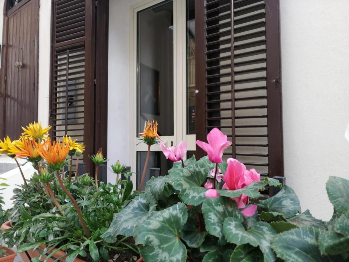 Opera Boutique Rooms มอนเรอาเล ภายนอก รูปภาพ