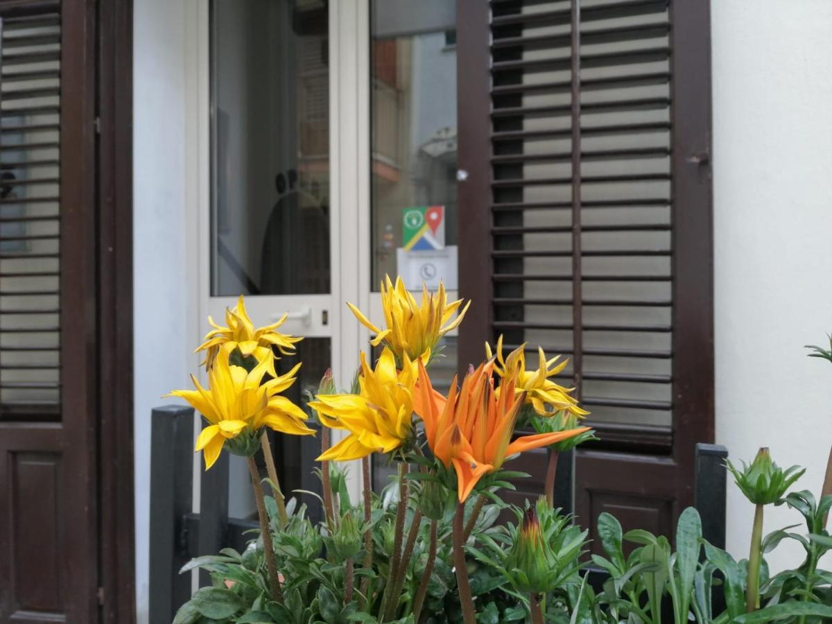 Opera Boutique Rooms มอนเรอาเล ภายนอก รูปภาพ